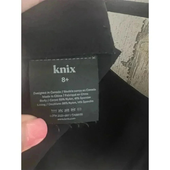 Knix Catalyst High Support Sports Bra Black Size 8+ Adjustable‎ Straps - Picture 7 of 8